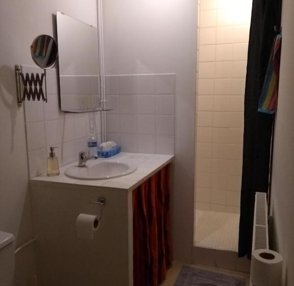 Номер Стандарт, Chambre D Hôtes L Ermite