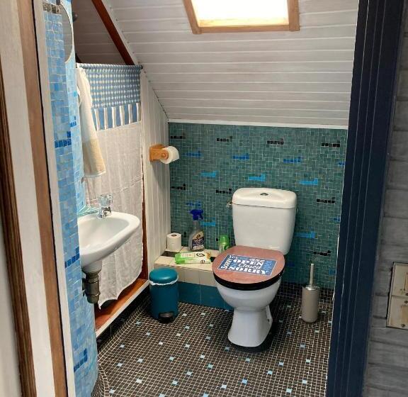 Трехместный Номер Стандарт Вид на Сад, Chambre D Hôtes Chez Gustave & Compagnie