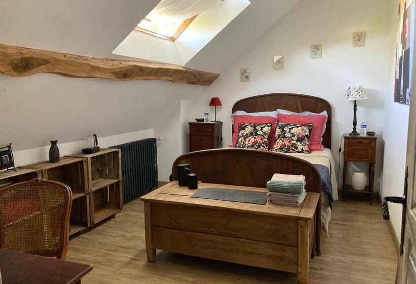 Номер Стандарт Вид на Сад, Chambre D Hôtes Chez Gustave & Compagnie