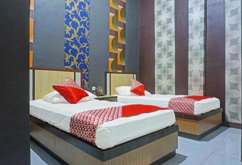 디럭스 룸, Collection O 91488 Hotel Lingkarsut Jeneponto