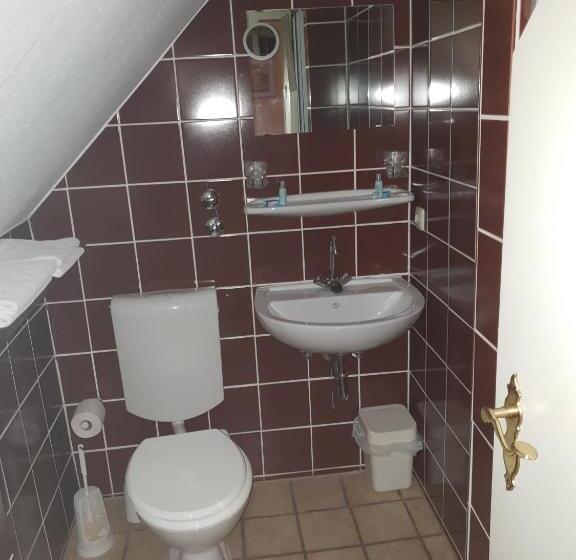 Номер Стандарт, Dorfkrug Grabau