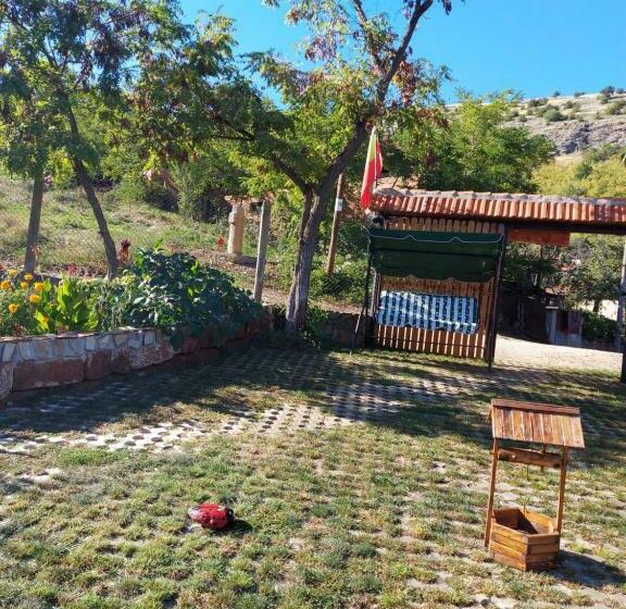침실 3개 빌라, Guest House „ivanovata House”