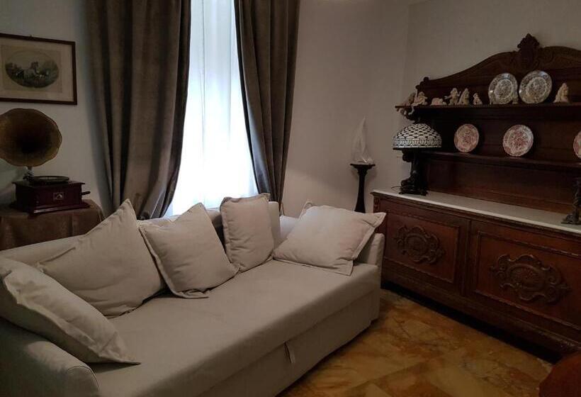 اتاق لوکس چهار تخته, Locanda Elena