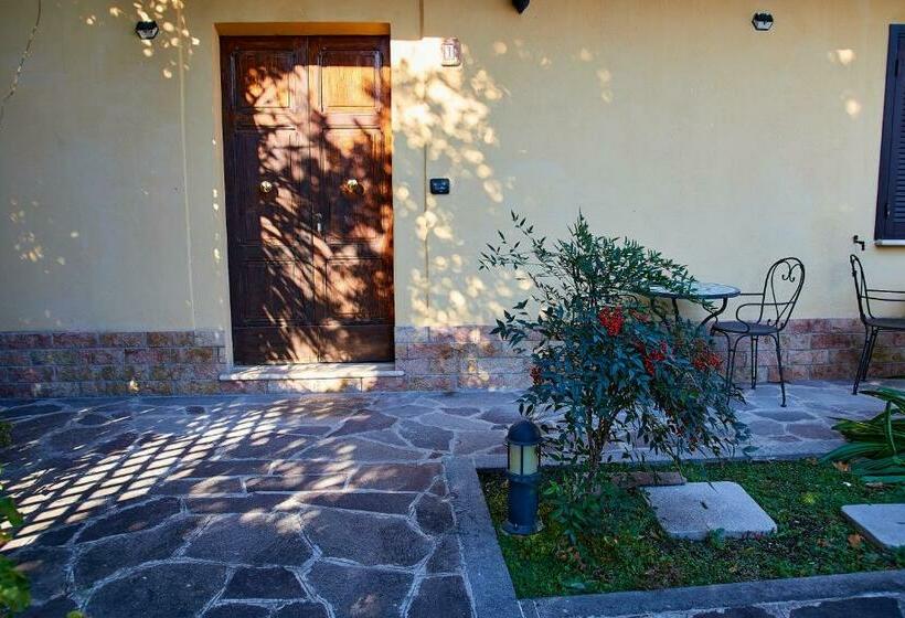 استودیوی استاندارد, Rea Villa