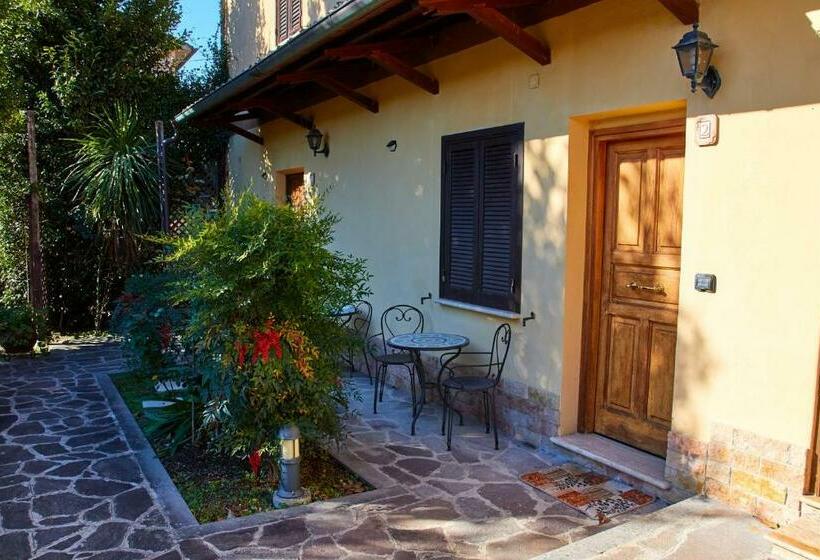استودیوی استاندارد, Rea Villa