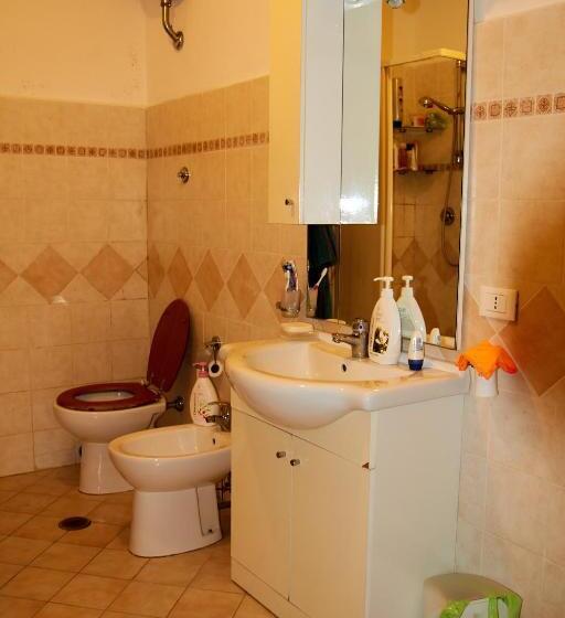 آپارتمان 2 خوابه, Rea Villa