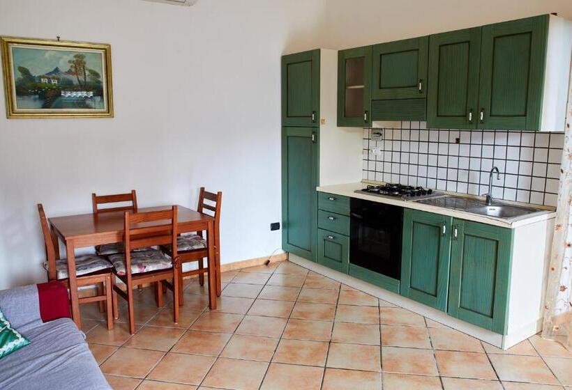 آپارتمان 1 خوابه, Rea Villa