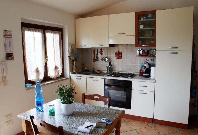 آپارتمان 2 خوابه, Rea Villa