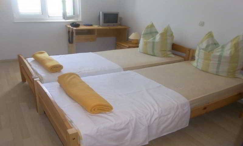 Номер Стандарт, Apartments And Rooms Mladenka