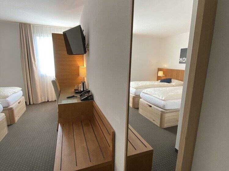 Номер бизнес-класса, Businesshotel Lux