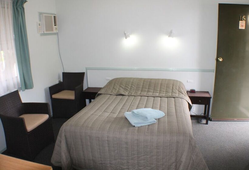 Номер Стандарт, Lake Forbes Motel