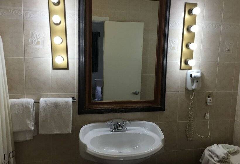 Номер Deluxe Кровать Кинг, Weathervane Motel