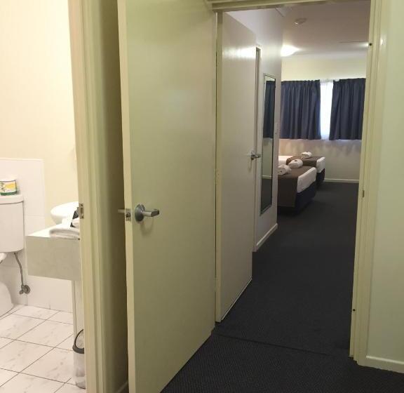 Люкс 2 Спальни, Bluewater Harbour Motel