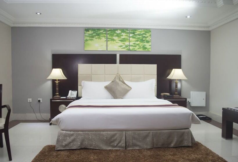 اتاق اجرایی, Grandbee Suites