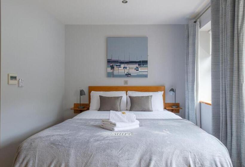 اتاق سوپریور با تخت بزرگ, The Eyre Square Townhouse