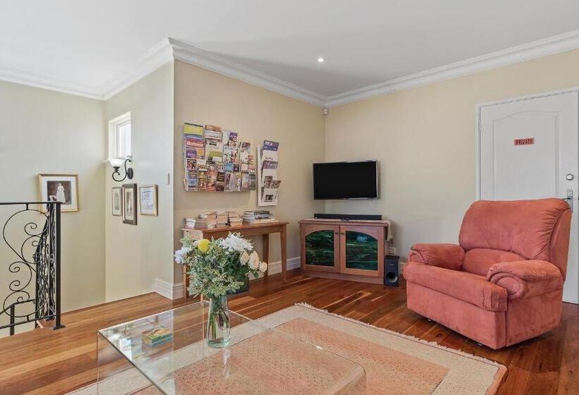 스위트, Sorrento Beach Bed & Breakfast