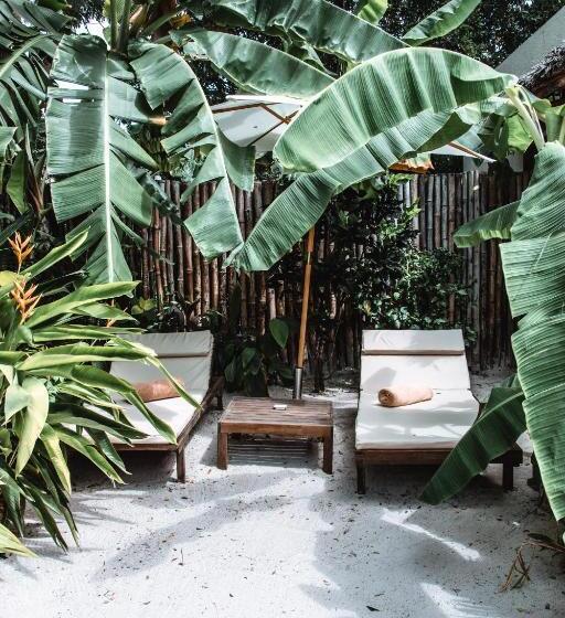 Economy Quadruple Room, Zanzibar White Sand Luxury Villas & Spa  Relais & Chateaux