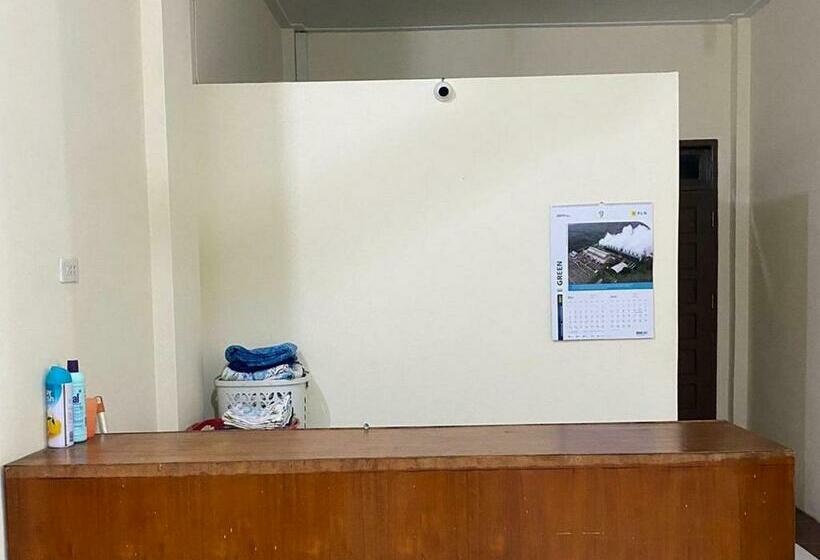 스탠다드 룸, Pondok Indah Syariah Near Suzuya Mall Langsa Redpartner
