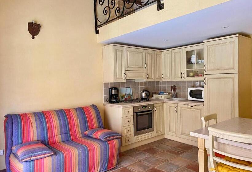 Студия Стандарт, Chambres D Hôtes Et Studios De Charme   A Mandria