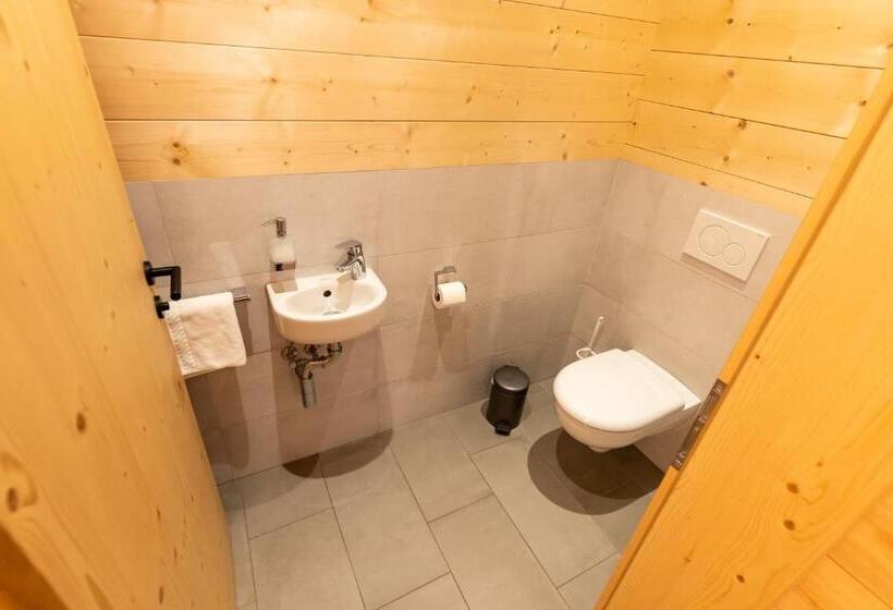 带1个卧室的公寓, Madlhof
