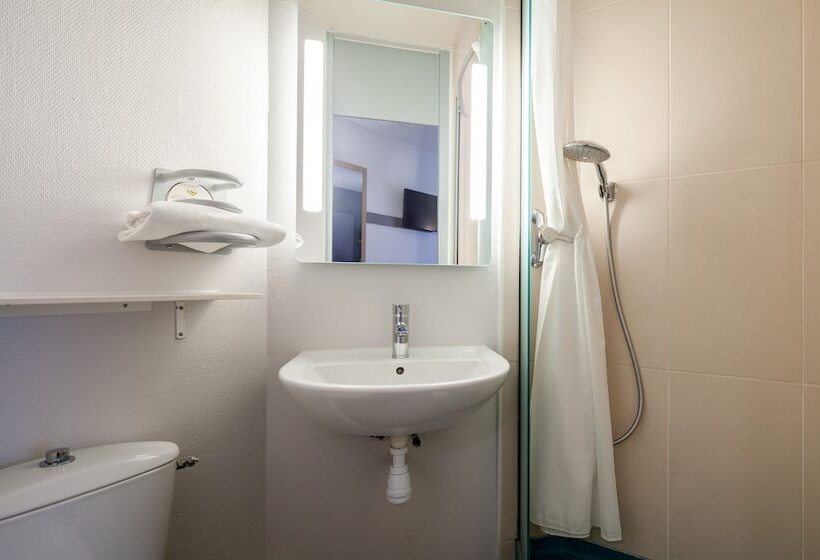 Номер Стандарт, B&b Hotel Noisy Le Grand