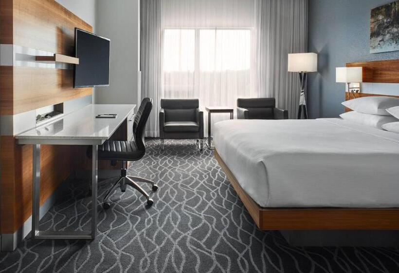 Номер Deluxe Кровать Кинг, Delta Hotels By Marriott Waterloo