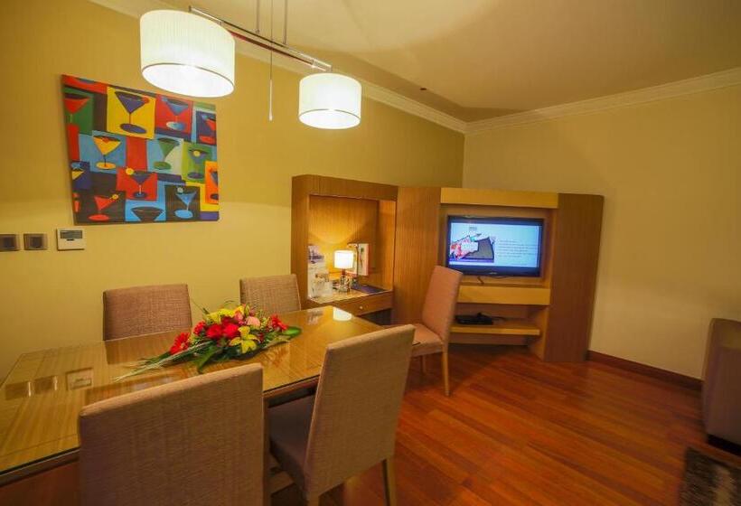 Люкс, Golden Tulip Hotel Buraidah Al Qassim