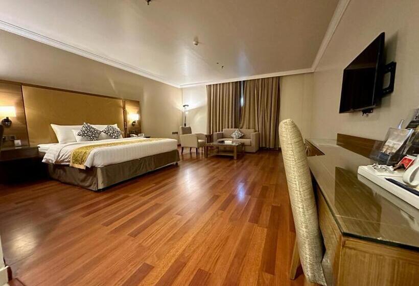 Полулюкс Кровать Кинг, Golden Tulip Hotel Buraidah Al Qassim