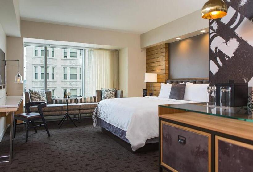 اتاق استاندارد با تخت بزرگ, Renaissance Allentown