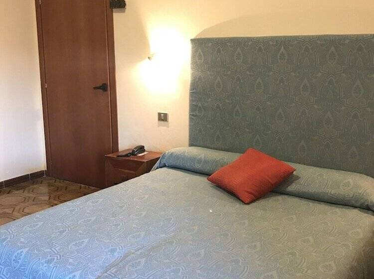Четырехместный Номер Стандарт, Scala Greca