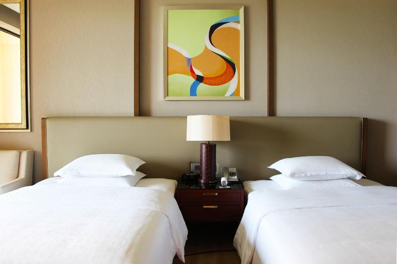 豪华园景房, Sheraton Bailuhu Resort, Huizhou