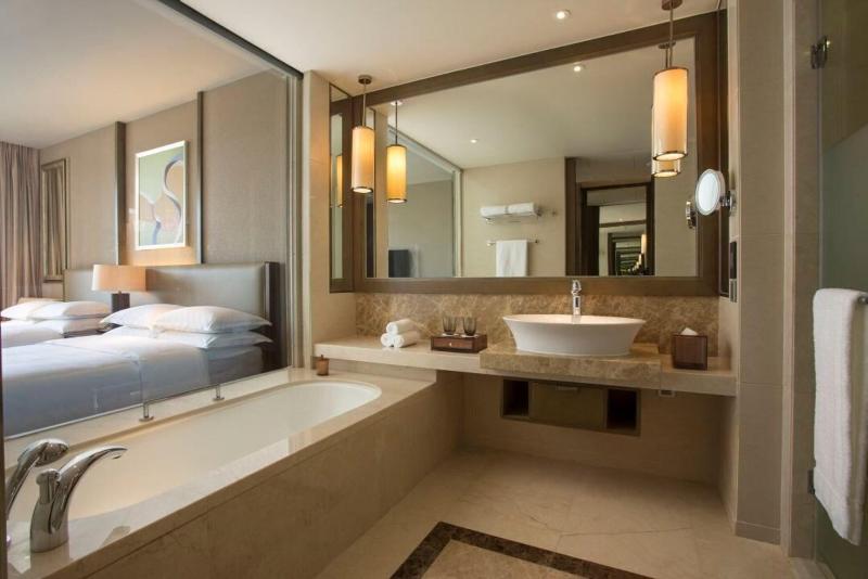 豪华园景房, Sheraton Bailuhu Resort, Huizhou