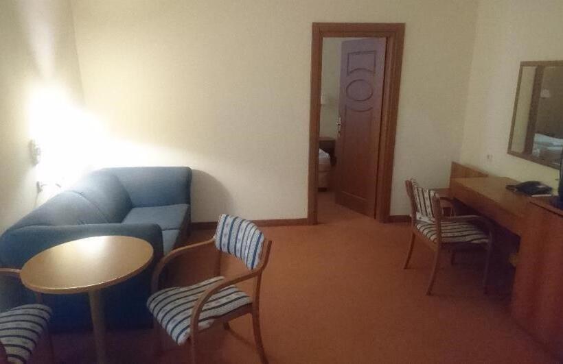 Family Suite, Vila Ružica  Glavna Zgrada I Depandanse
