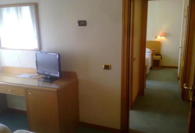 اتاق استاندارد چهار تخته, Villa Ida