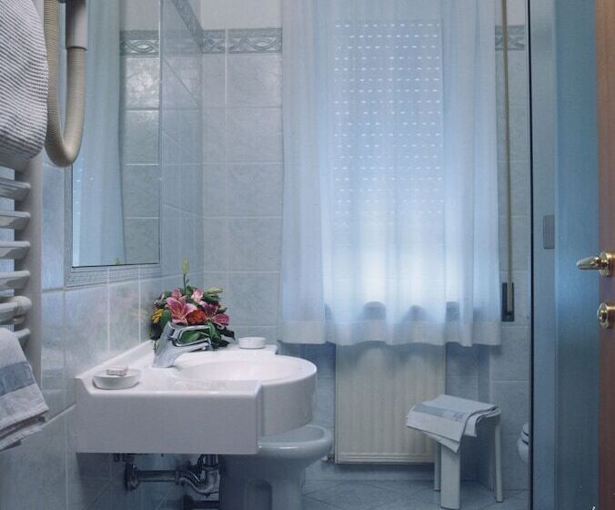 اتاق استاندارد چهار تخته, Villa Ida