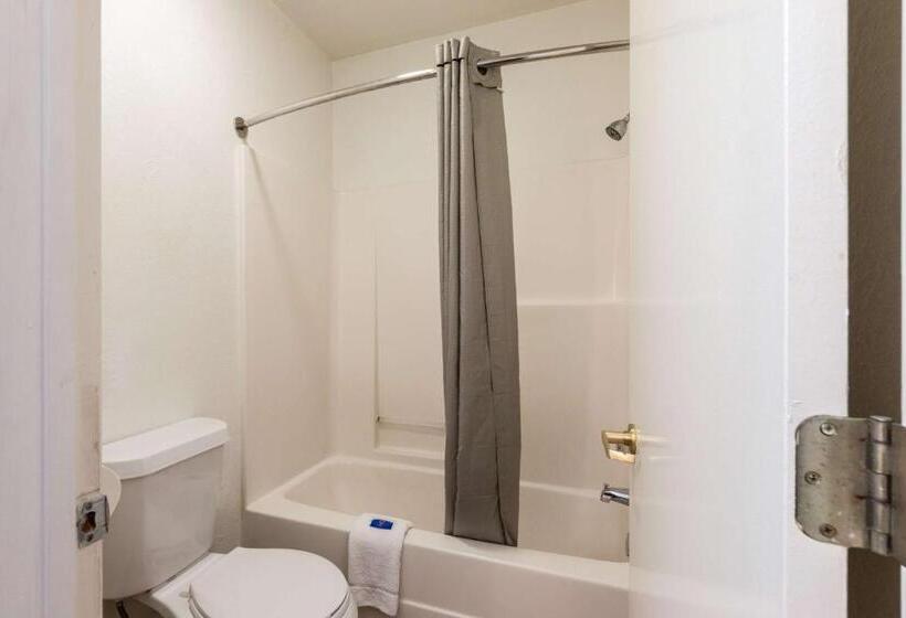Трехместный Номер Комфорт, Motel 6 Seguin Tx