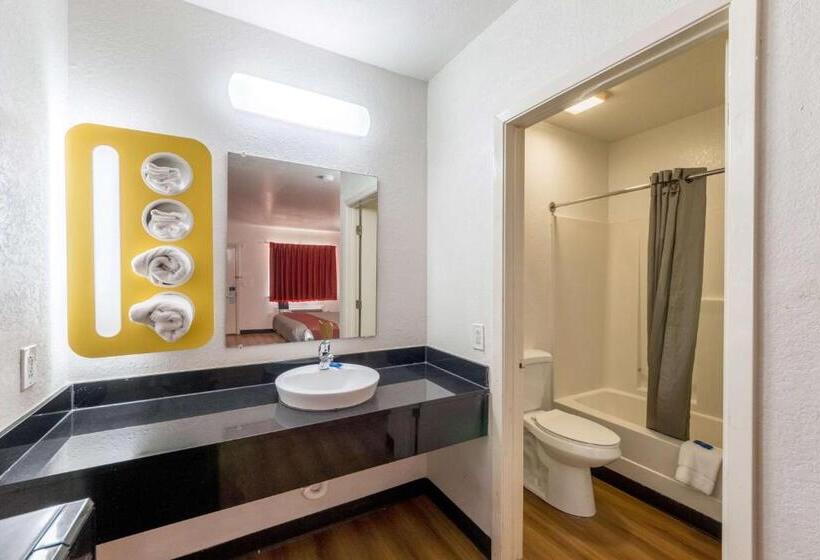 Стандартный Номер Кровать Кинг, Motel 6 Seguin Tx