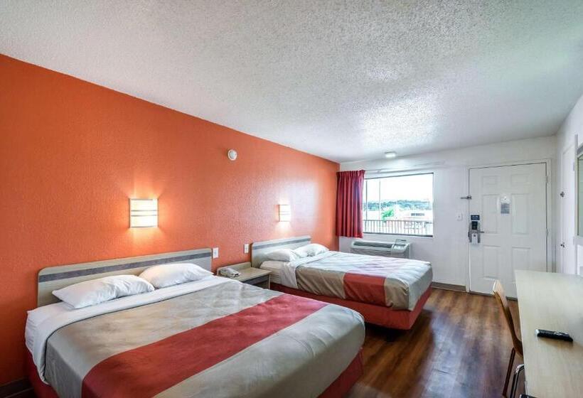 장애인을 위한 스탠다드 룸, Motel 6 Anniston, Al