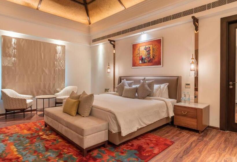 سوییت با استخر, The Ananta Udaipur
