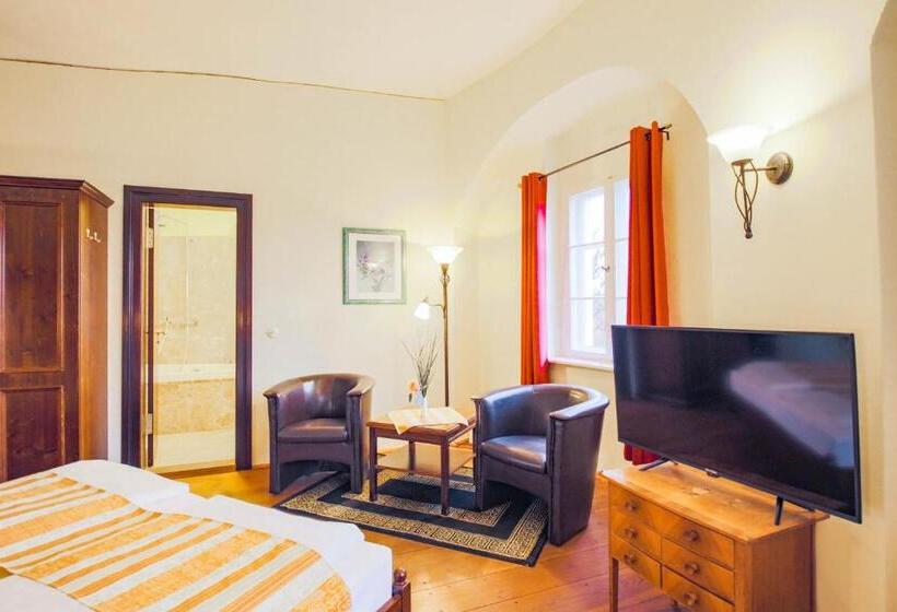 Семейный Полулюкс, Schlosshotel Fürstlich Drehna