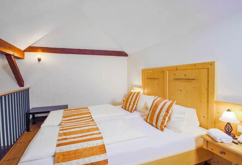 Люкс с Балконом, Schlosshotel Fürstlich Drehna