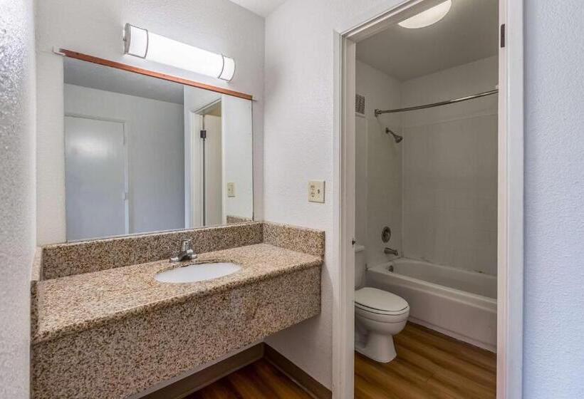 Стандартный Номер Кровать Кинг, Motel 6 Beaverton, Or