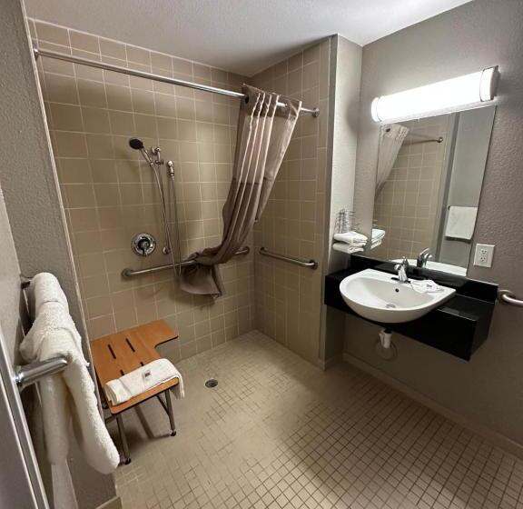 Номер Стандарт Адаптированный для Инвалидов, Motel 6greensboro, Nc  Airport
