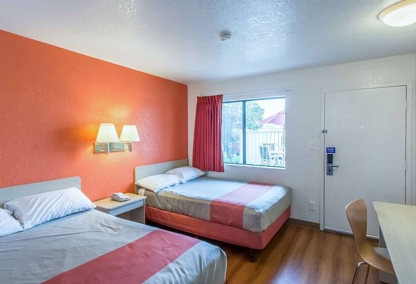 디럭스 룸, Motel 6 Redding, Ca  North