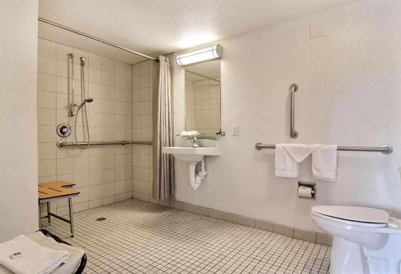 장애인을 위한 스탠다드 룸, Motel 6 San Angelo, Tx