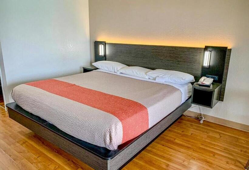 Номер Стандарт Адаптированный для Инвалидов, Motel 6 San Angelo, Tx