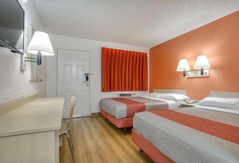 이코노이 4인룸, Motel 6tempe, Az  Broadway  Asu