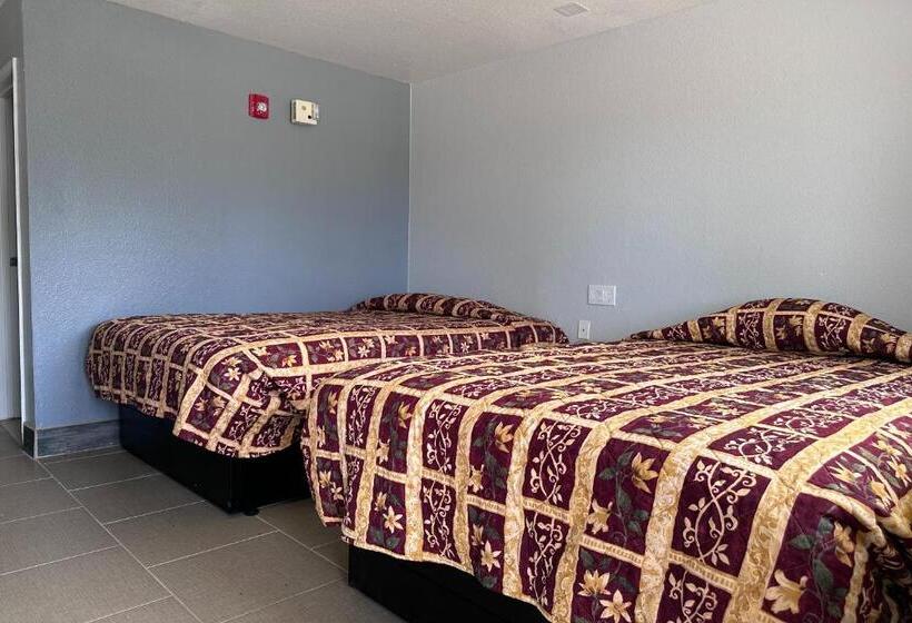 Номер Стандарт 2 Двуспальные Кровати, Xpress Inn & Extended Stays