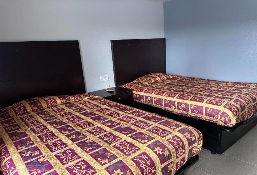 Номер Стандарт Адаптированный для Инвалидов, Xpress Inn & Extended Stays