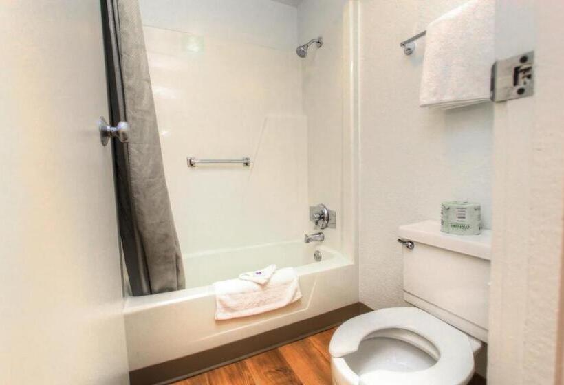 غرفة قياسية, Howard Johnson By Wyndham Harrisonburg